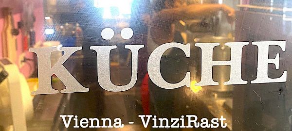 2024 - Review, Restaurant , Vienna , "VinziRast Lokal Mitten Drin"